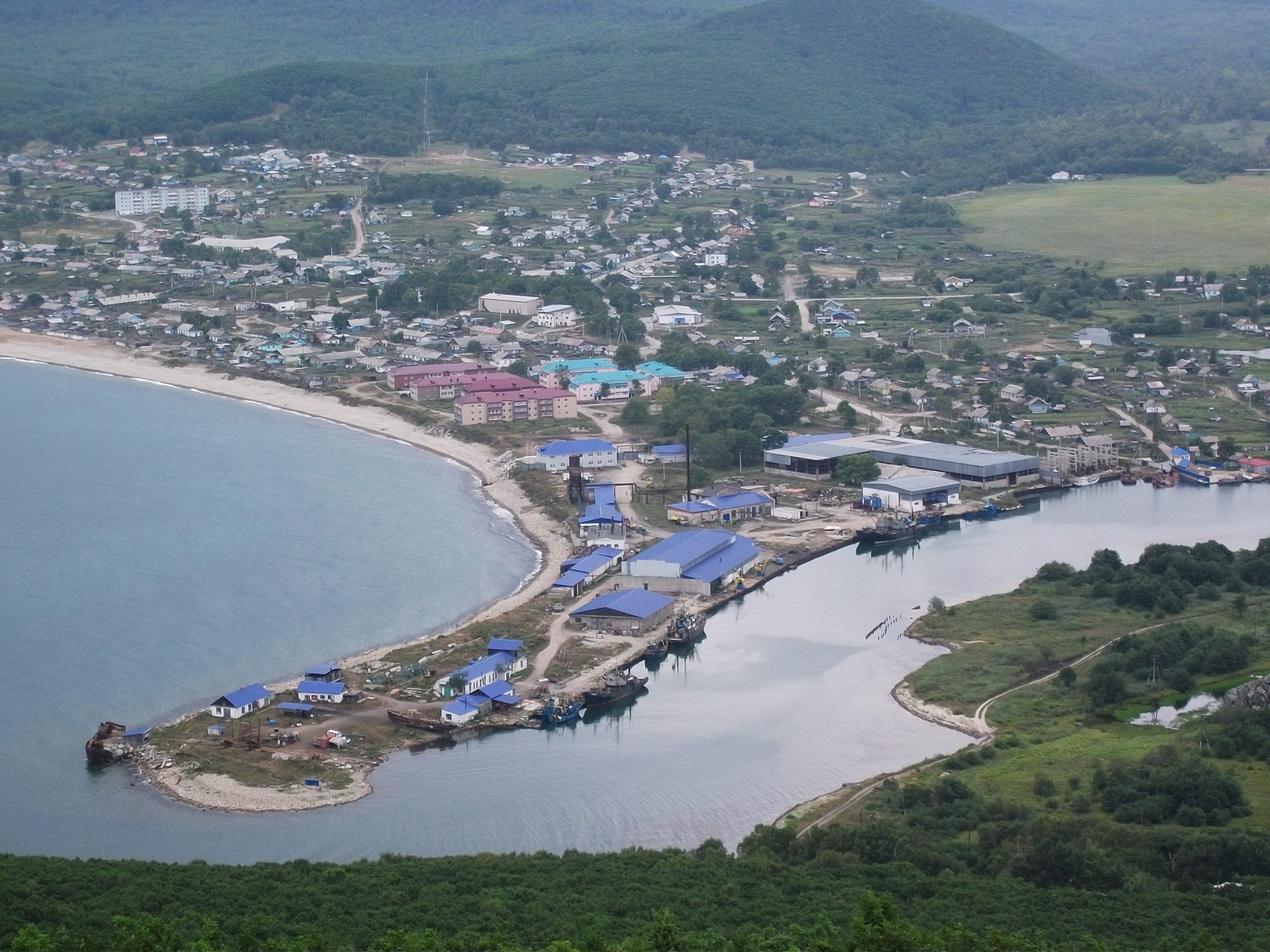 Погода в приморском крае южно морском. Ассоциация рыбохозяйственных предприятий Приморья. Приморский Рыбак Приморск. Город Южноморск. Рыбаки Приморья.